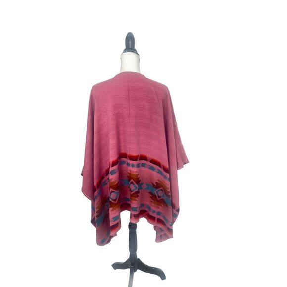 Reversible Geometric Boho Woven Poncho - Picture 15 of 16